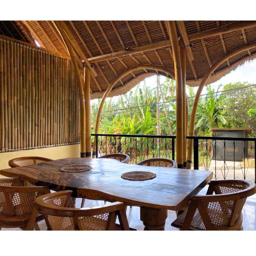 The Pleasure Dome Hotell Amed Exteriör bild